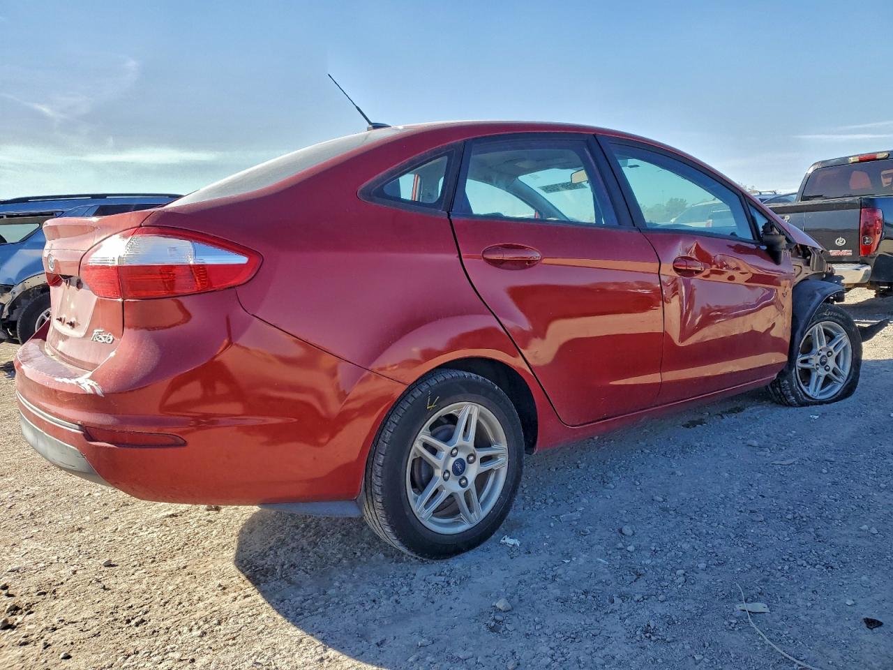 2019 FORD FIESTA SE photo 3