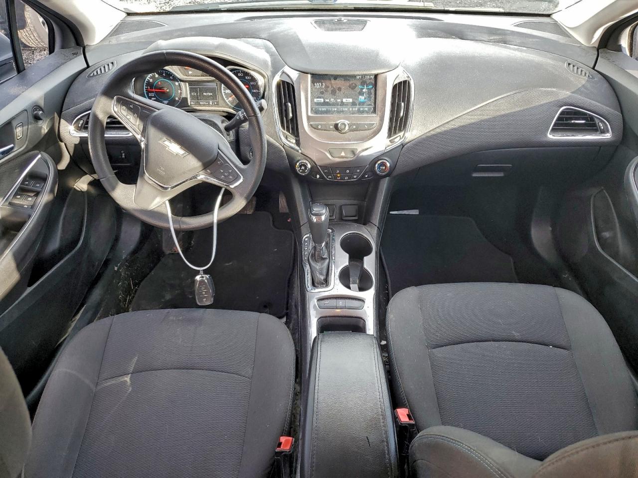 2017 CHEVROLET CRUZE LT photo 17