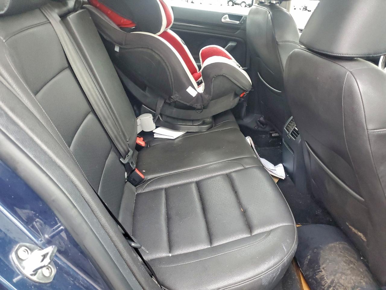 2014 VOLKSWAGEN JETTA TDI photo 11