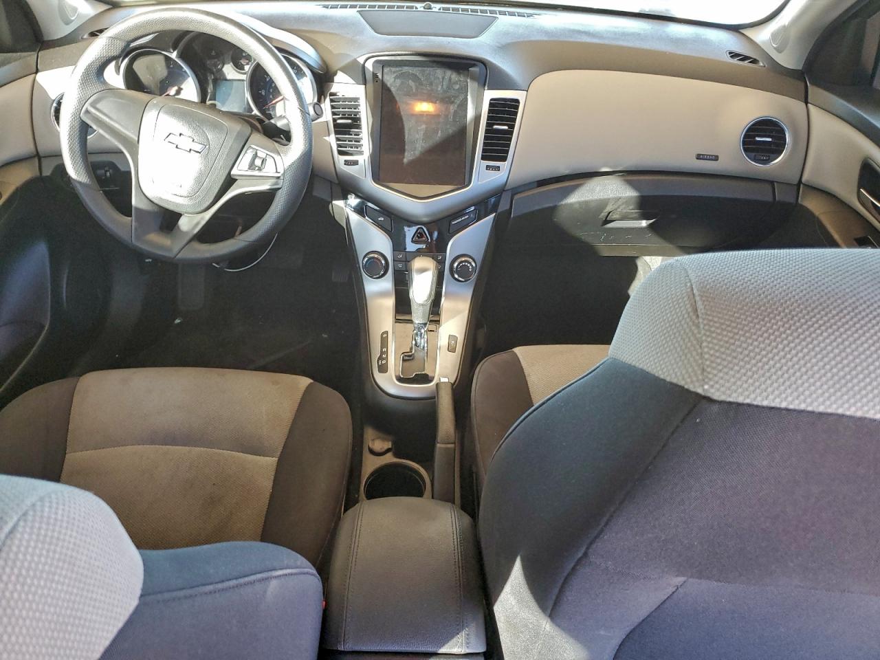 2016 CHEVROLET CRUZE LIMITED LS photo 15