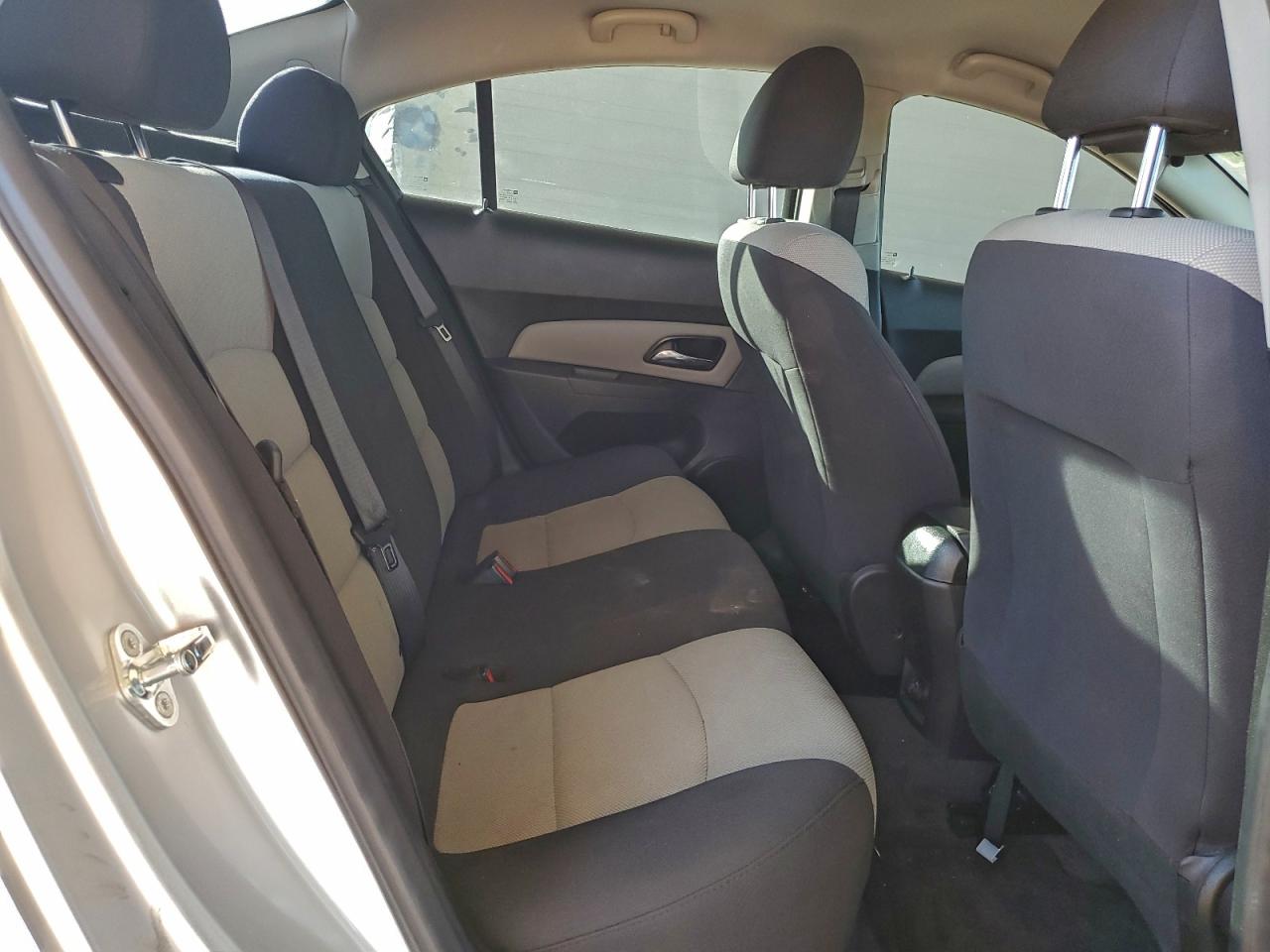 2016 CHEVROLET CRUZE LIMITED LS photo 19