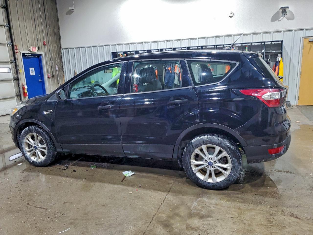 2017 FORD ESCAPE S photo 3