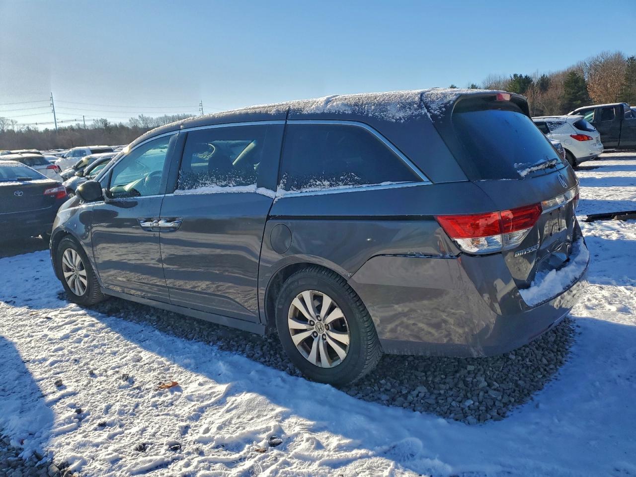 2016 HONDA ODYSSEY SE photo 3