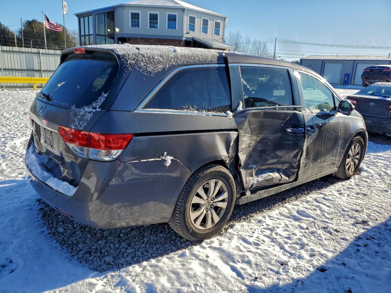 2016 HONDA ODYSSEY SE photo 5
