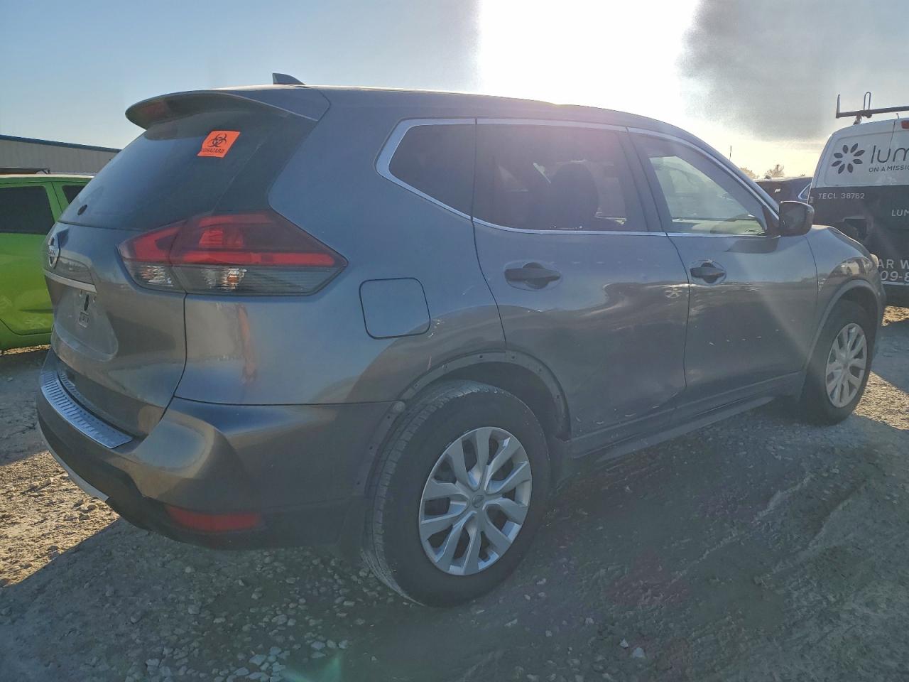 2017 NISSAN ROGUE S photo 7