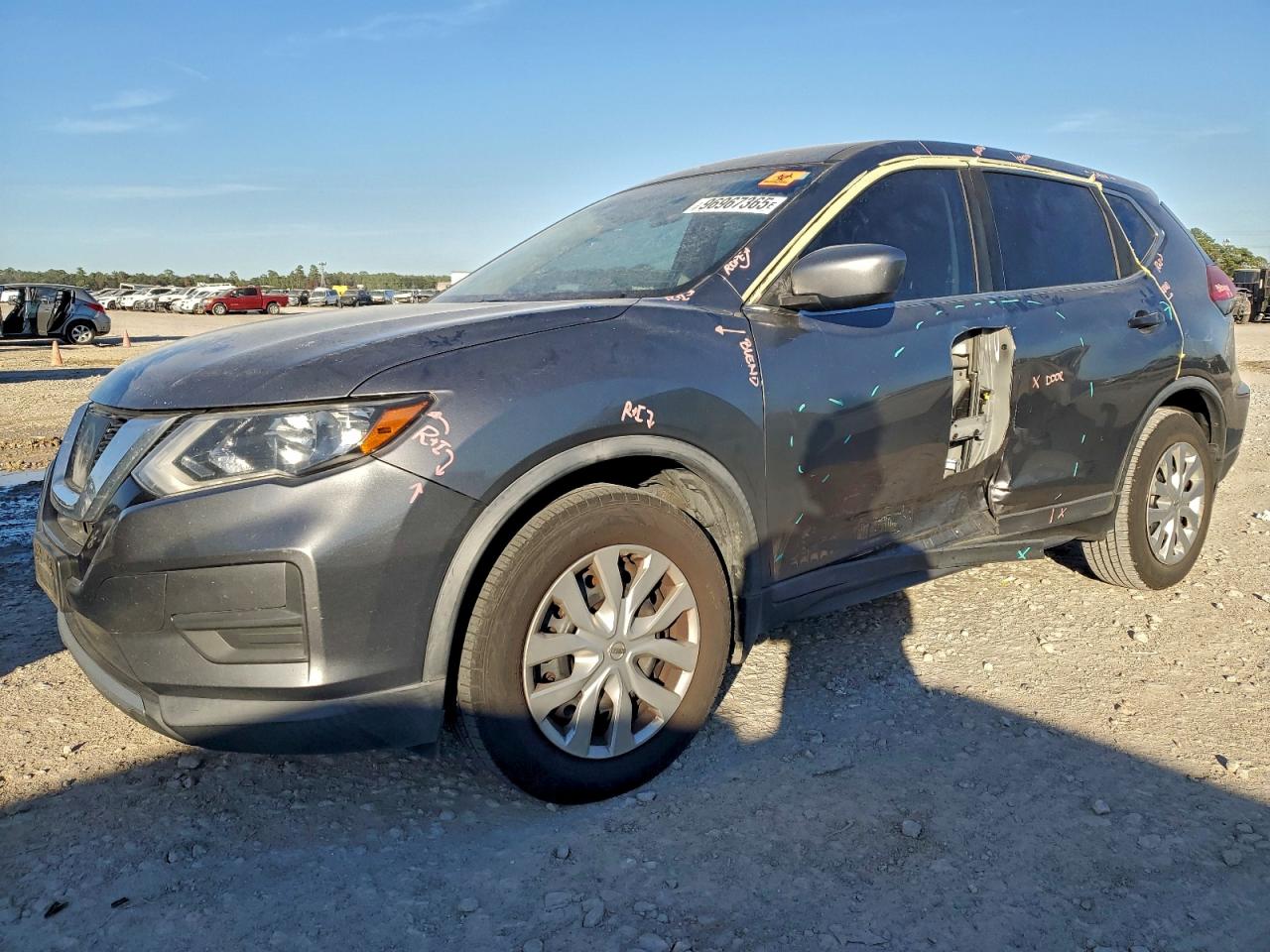 2017 NISSAN ROGUE