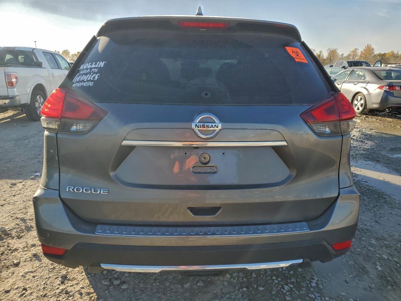 2017 NISSAN ROGUE S photo 16