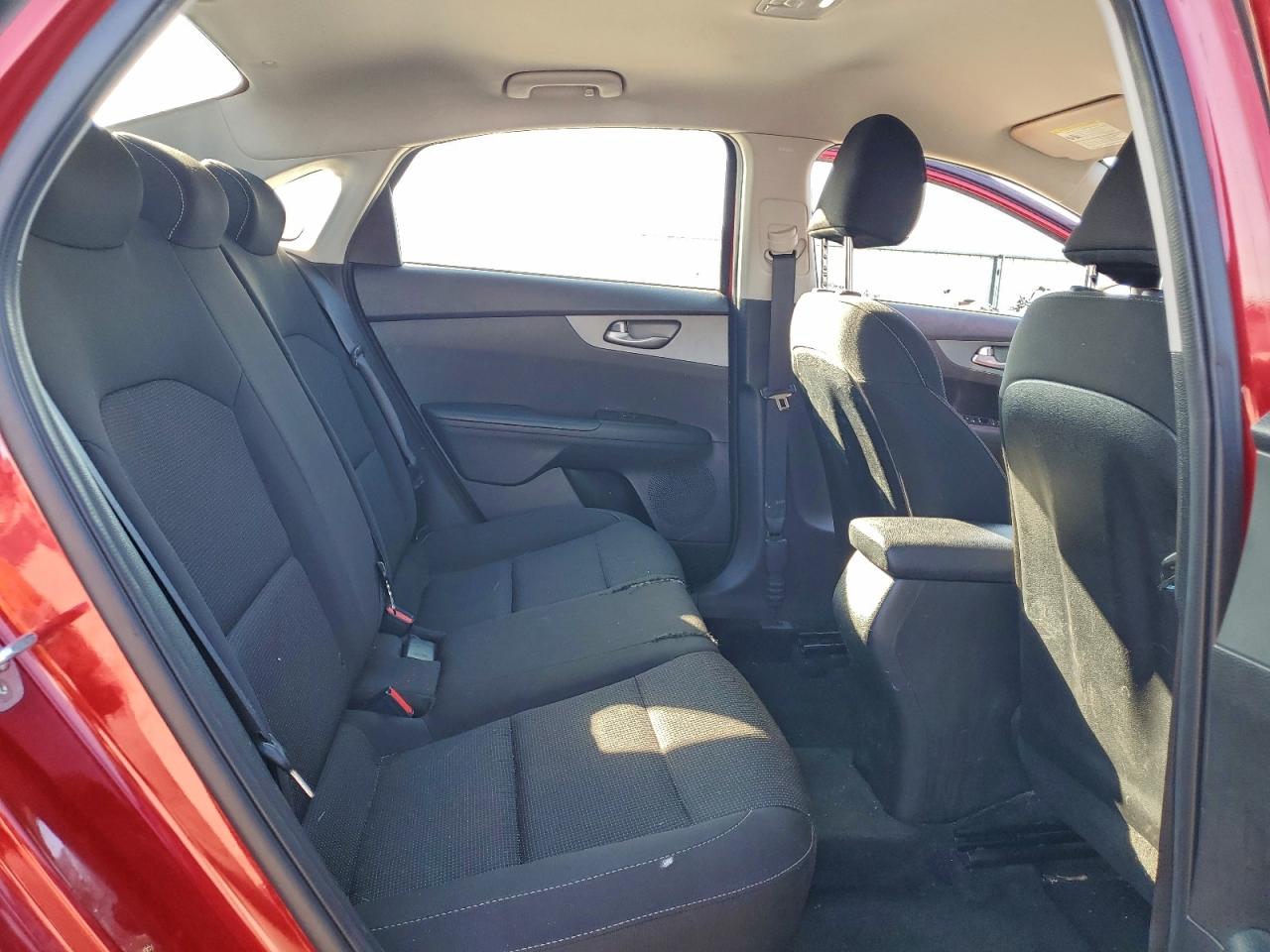 2021 KIA FORTE FE photo 10