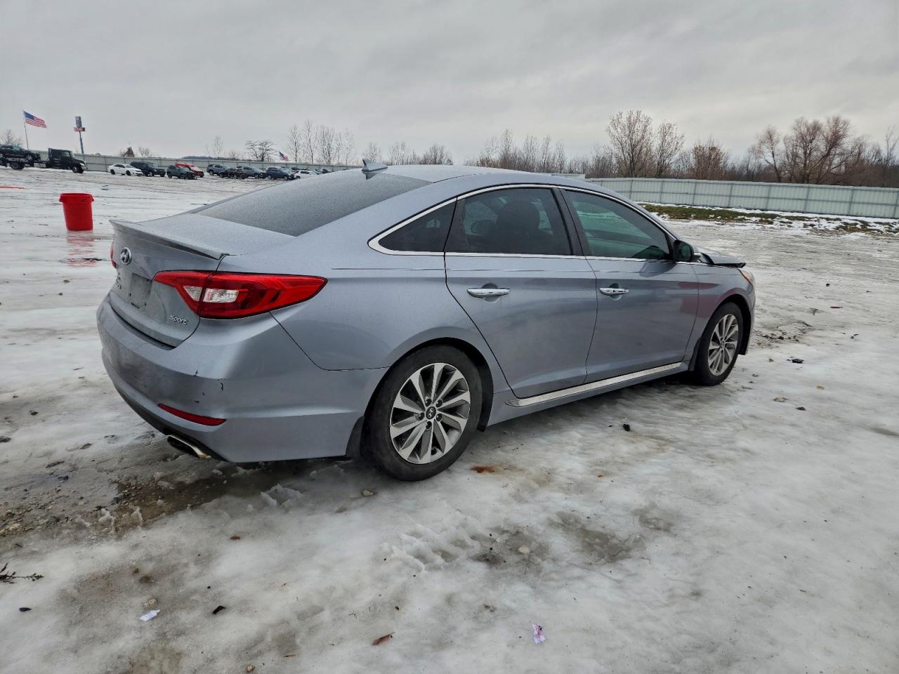 2015 HYUNDAI SONATA SPORT photo 3