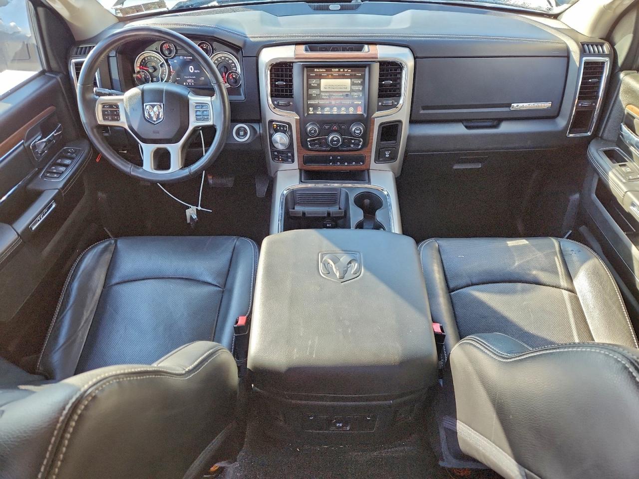 2017 RAM 1500 photo 8