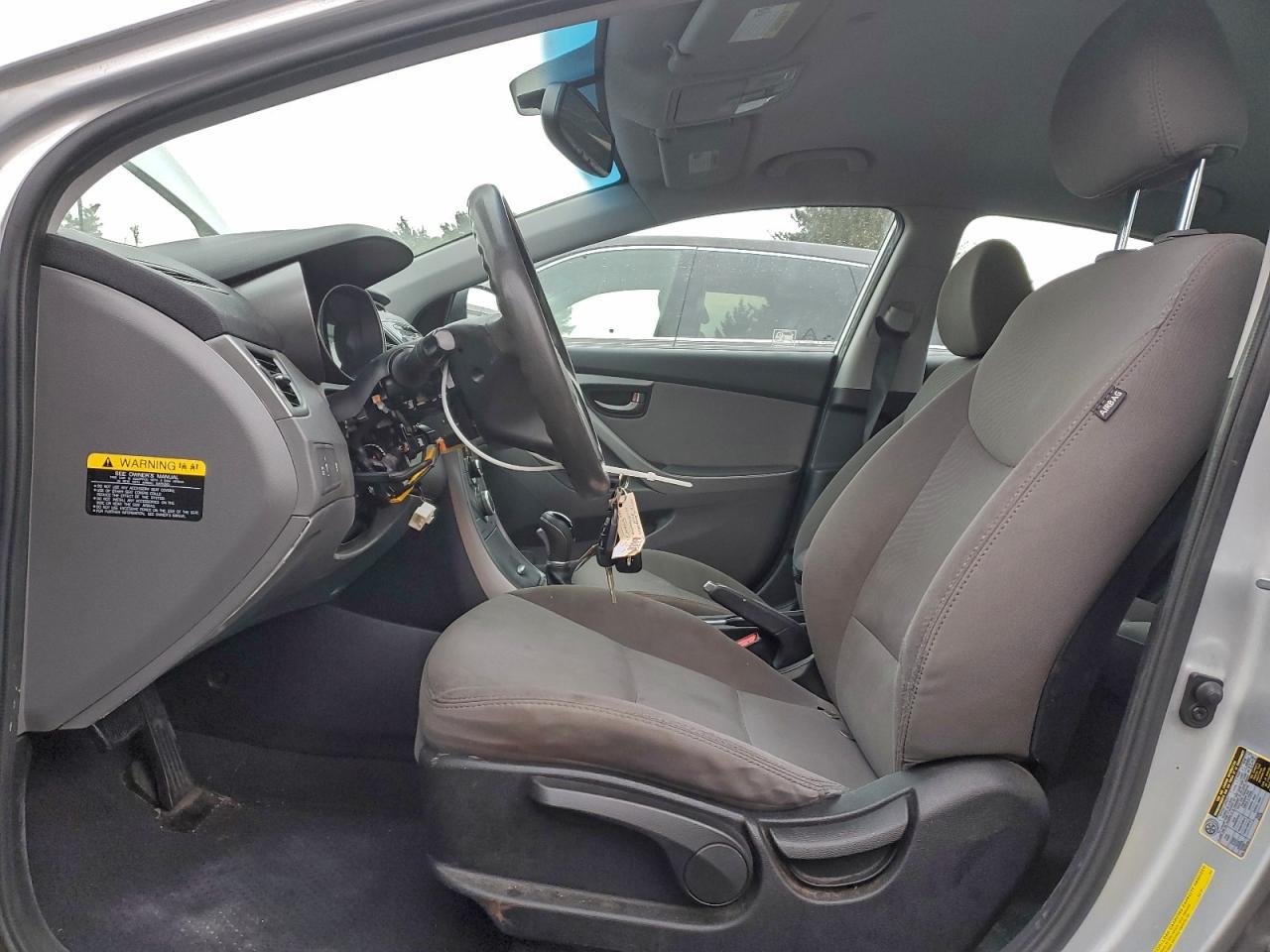 2016 HYUNDAI ELANTRA SE photo 7