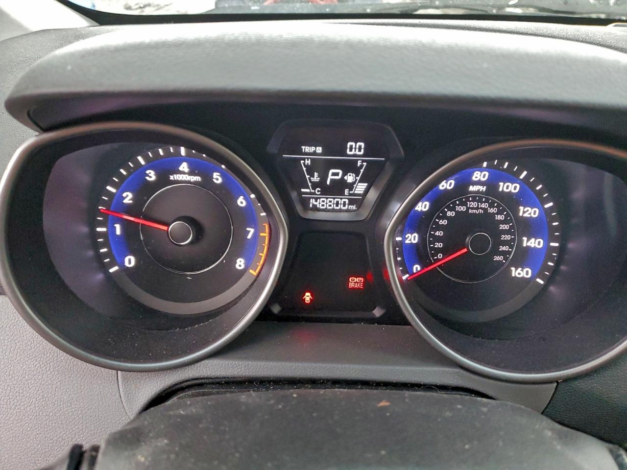 2016 HYUNDAI ELANTRA SE photo 9