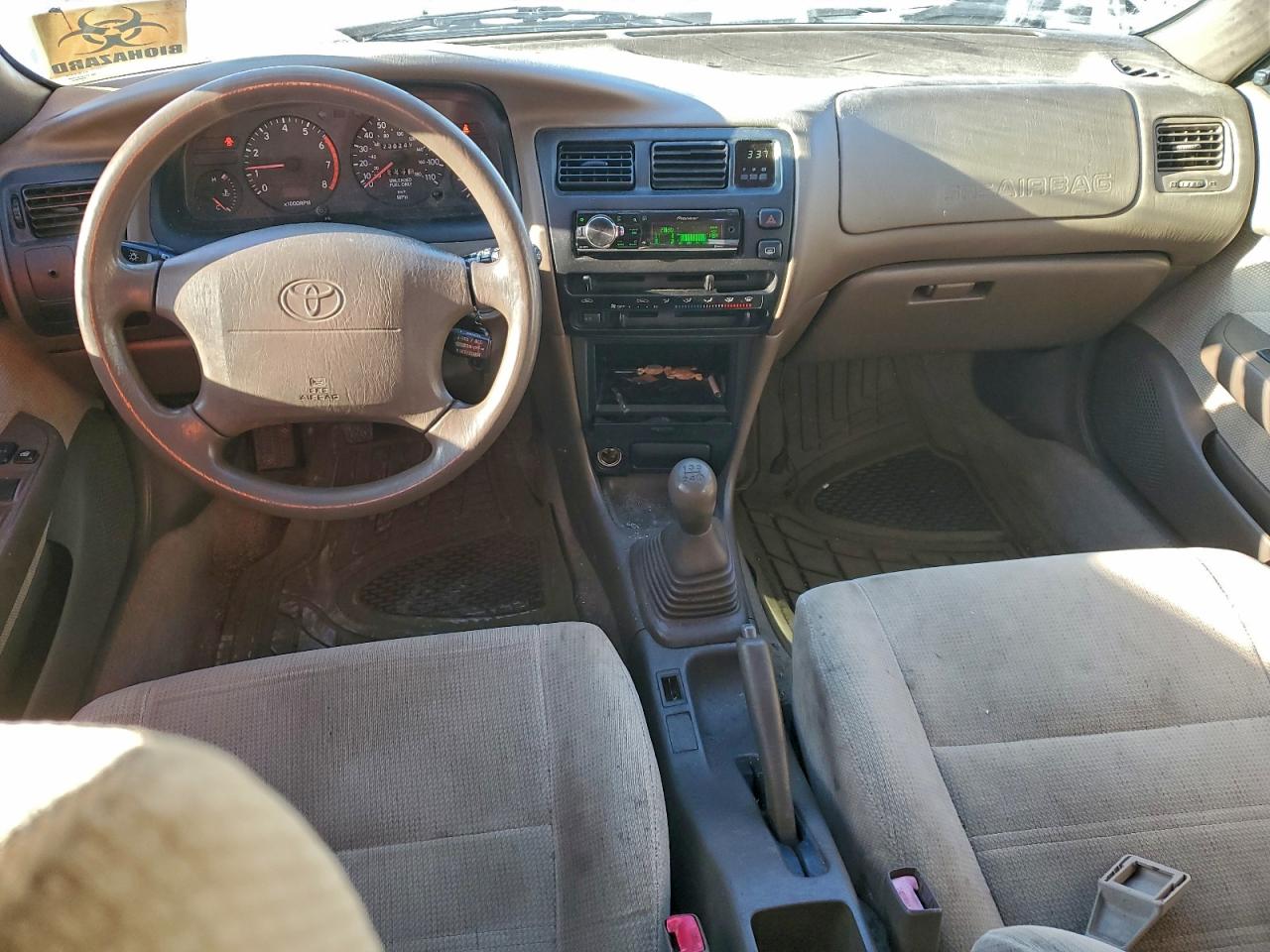 1996 TOYOTA COROLLA BASE photo 8