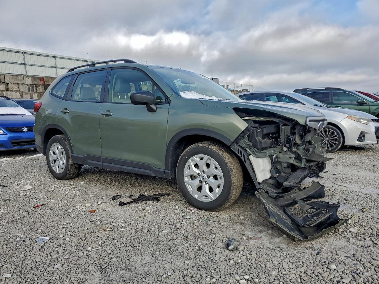 2021 SUBARU FORESTER photo 7