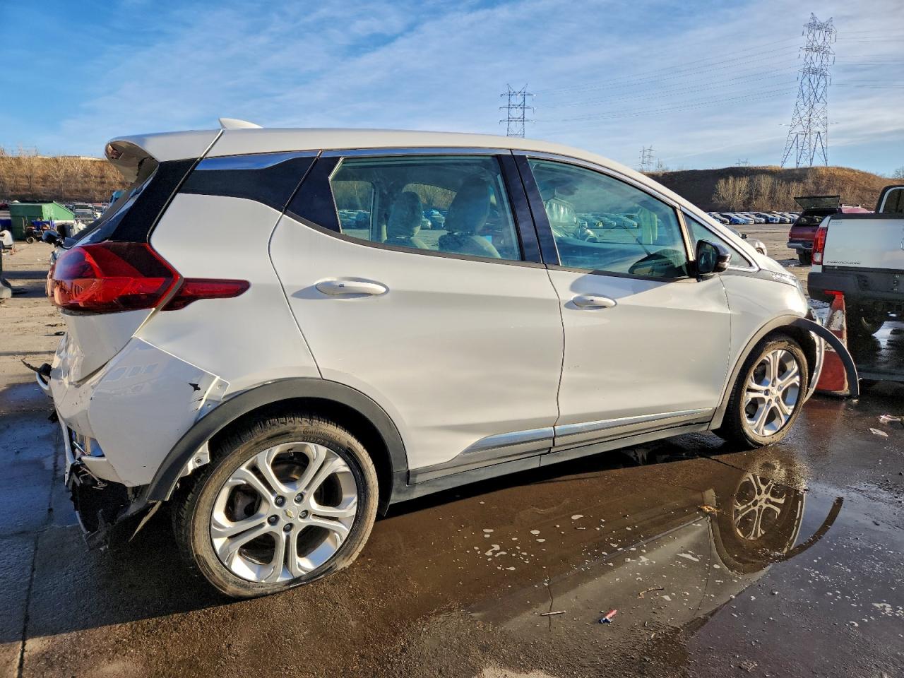 2017 CHEVROLET BOLT EV LT photo 5