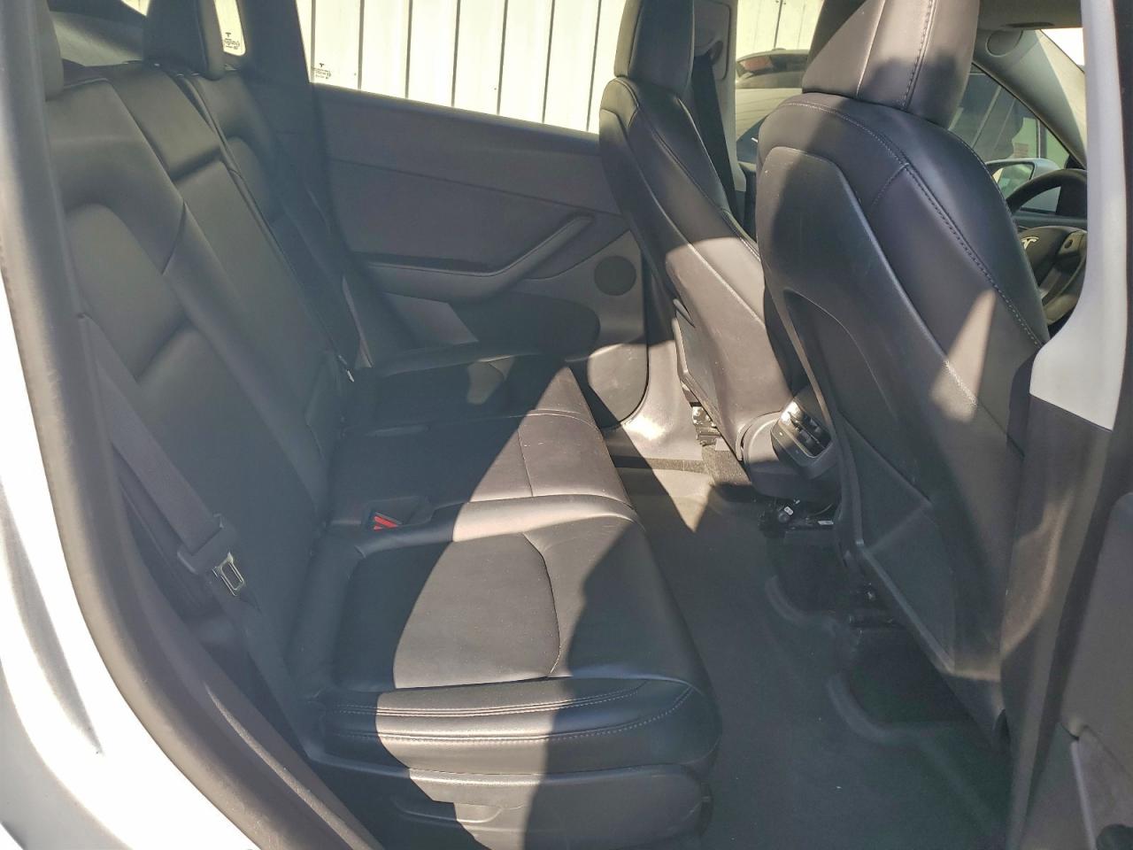 2021 TESLA MODEL Y photo 10