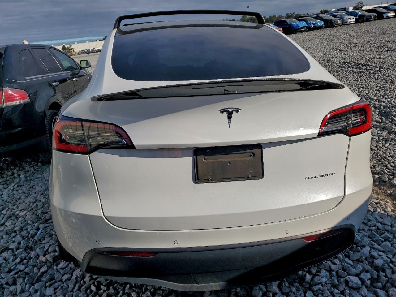 2021 TESLA MODEL Y photo 6