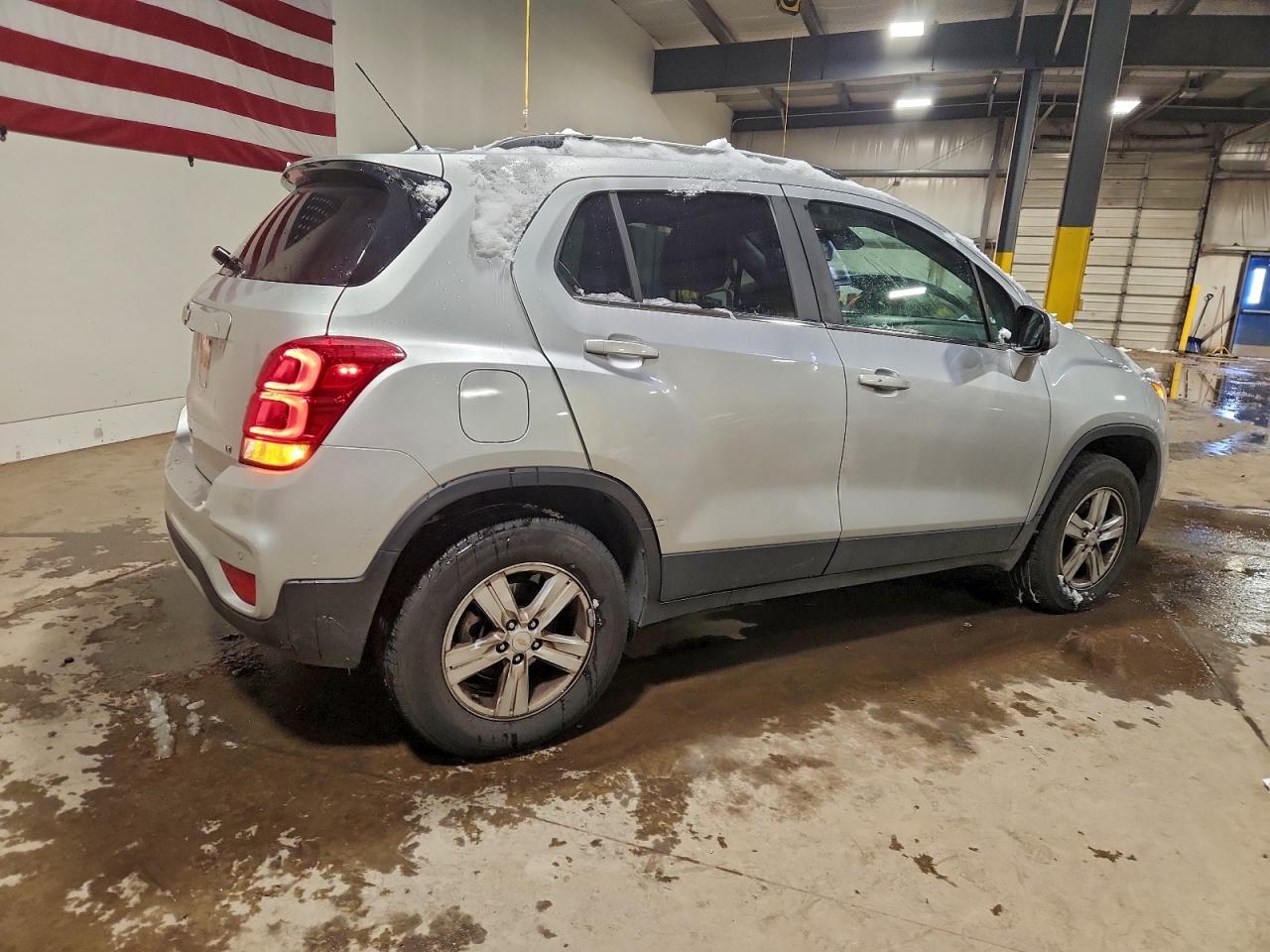 2020 CHEVROLET TRAX 1LT photo 3