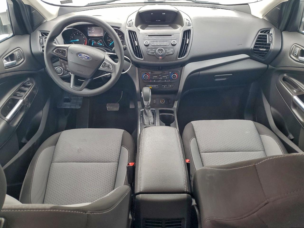2018 FORD ESCAPE SE photo 8