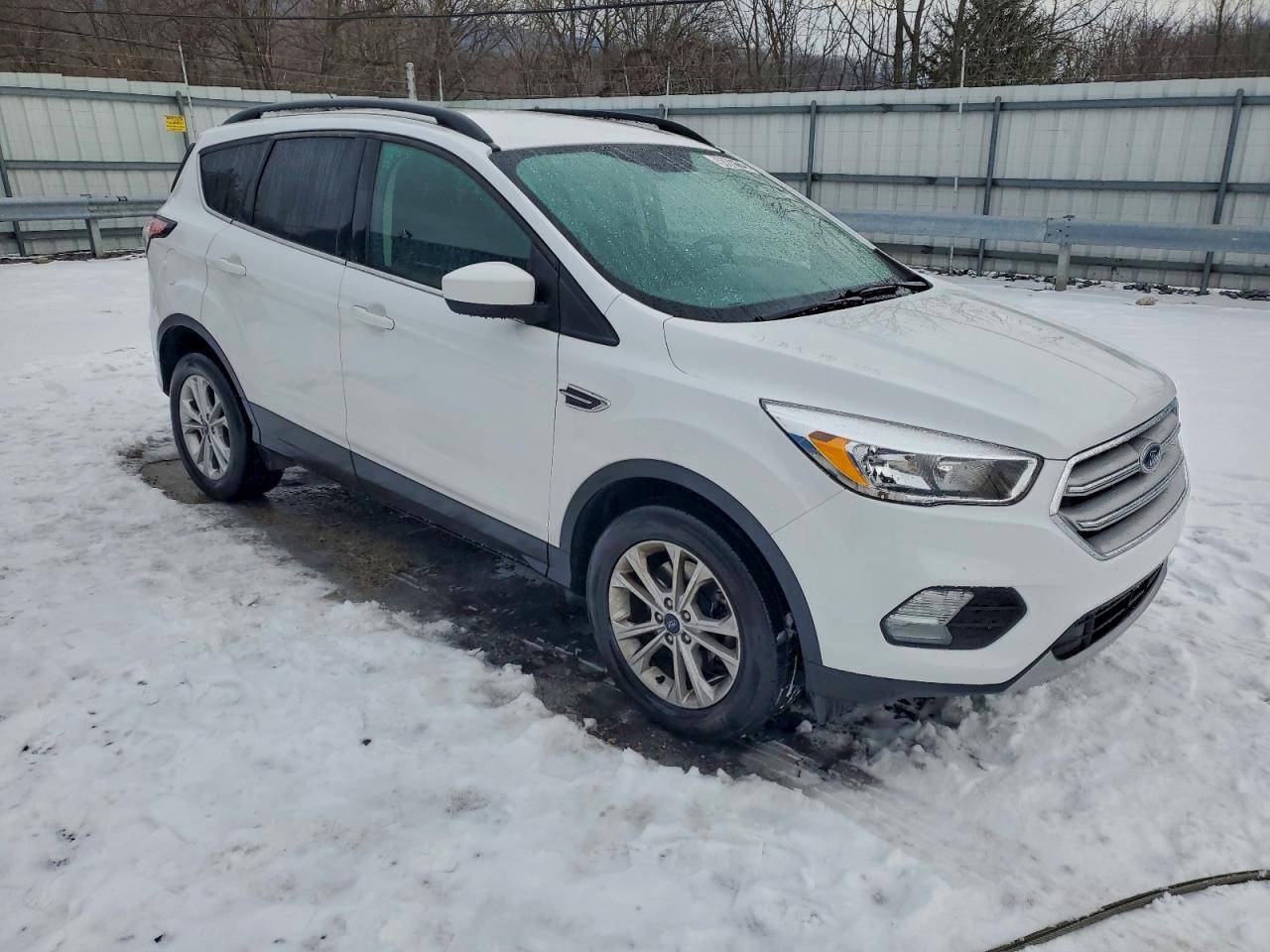 2018 FORD ESCAPE SE photo 4