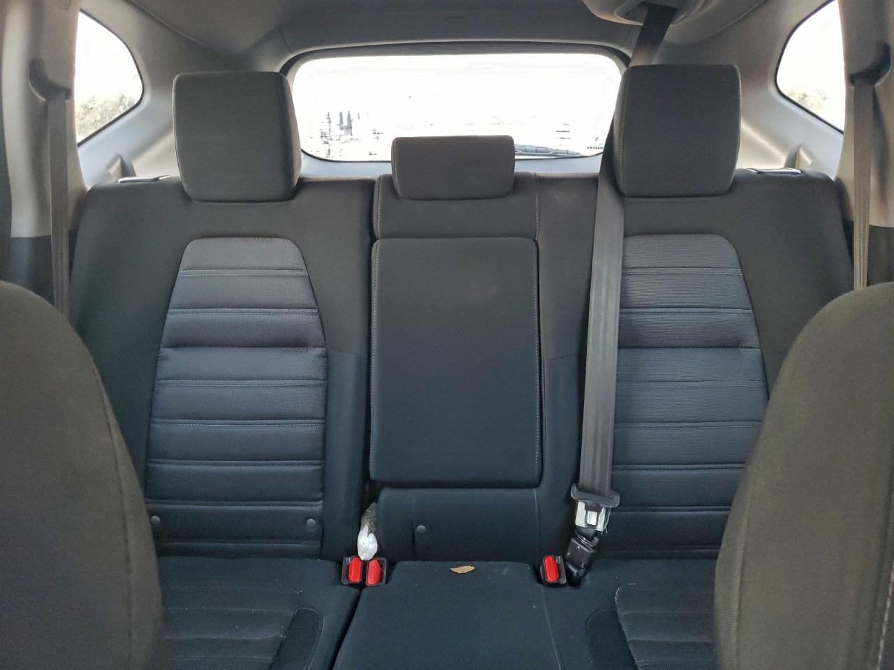 2018 HONDA CR-V LX photo 10