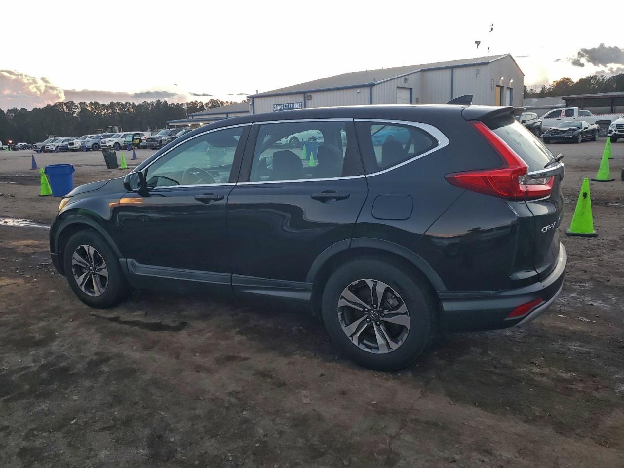 2018 HONDA CR-V LX photo 2