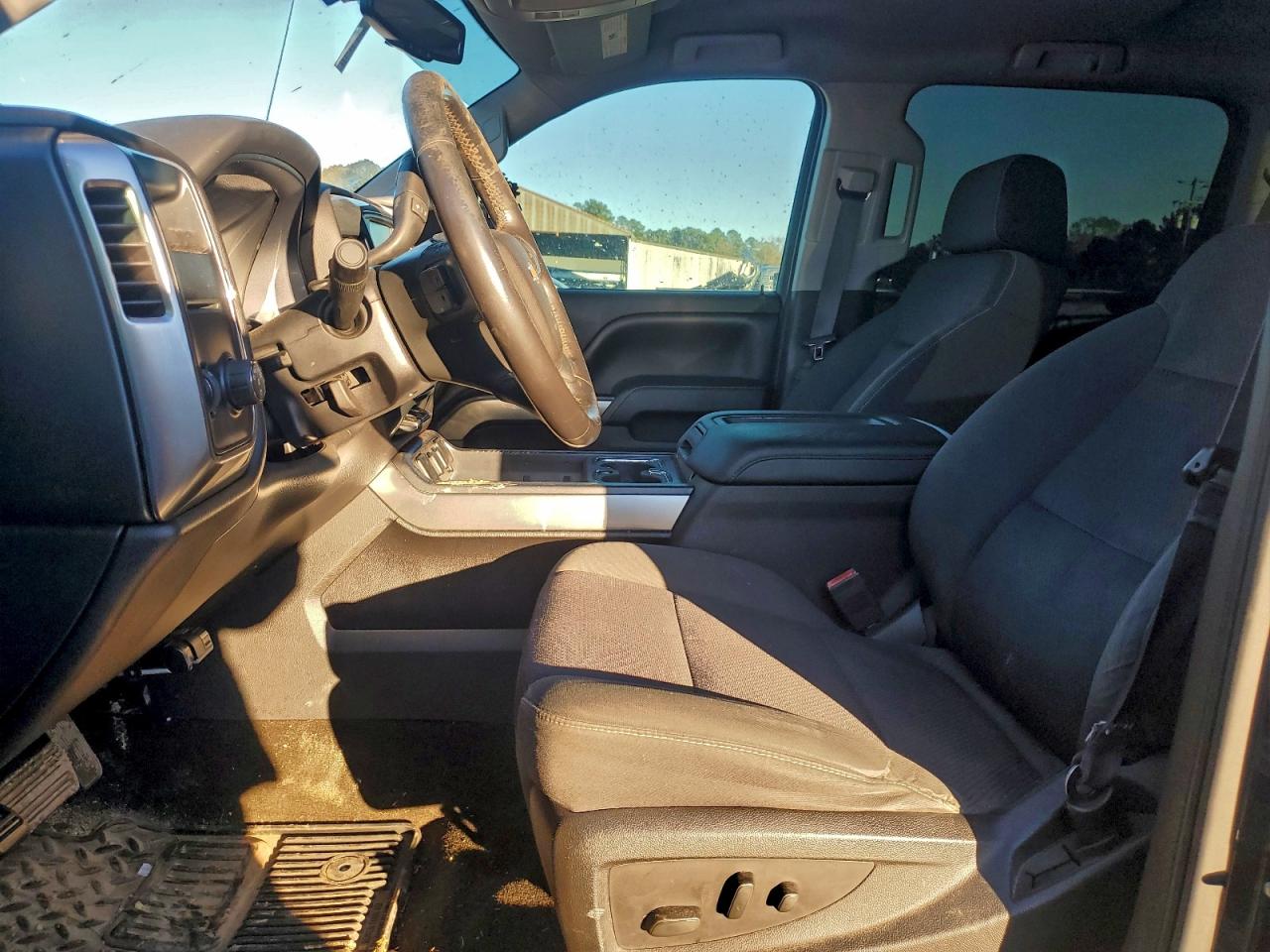 2015 CHEVROLET SILVERADO C1500 LT photo 7