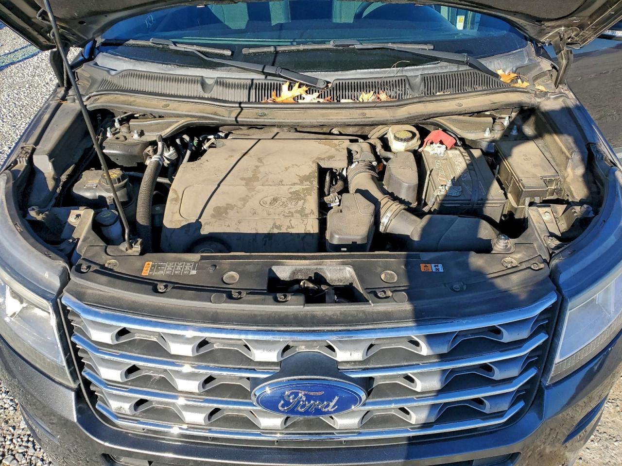 2017 FORD EXPLORER XLT photo 12