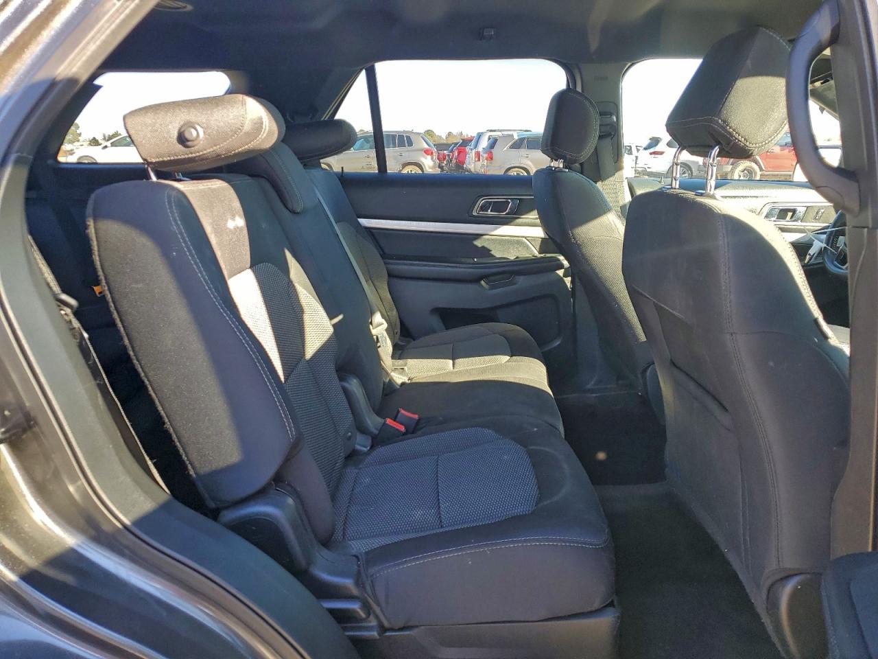 2017 FORD EXPLORER XLT photo 11