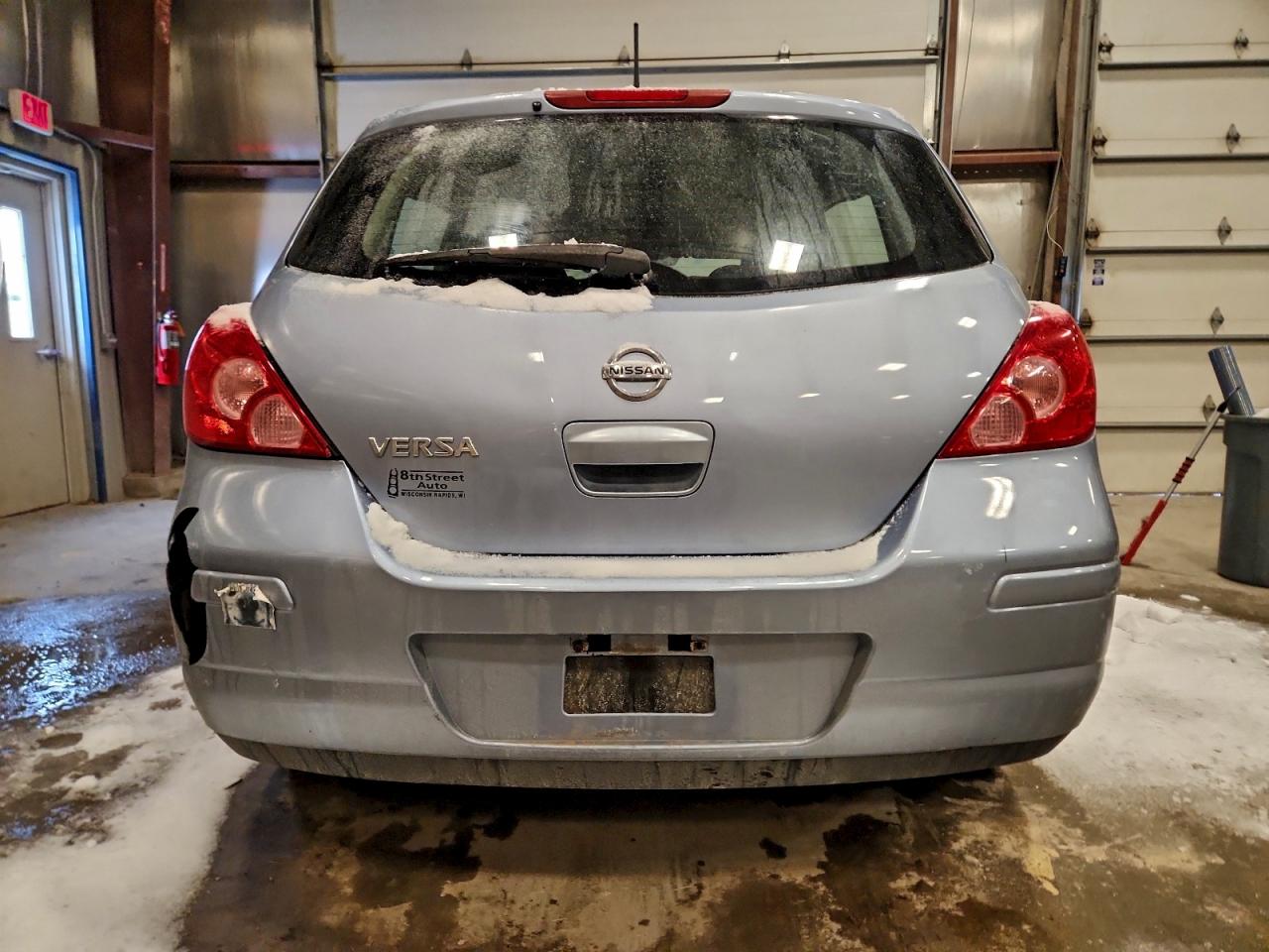 2011 NISSAN VERSA S photo 6