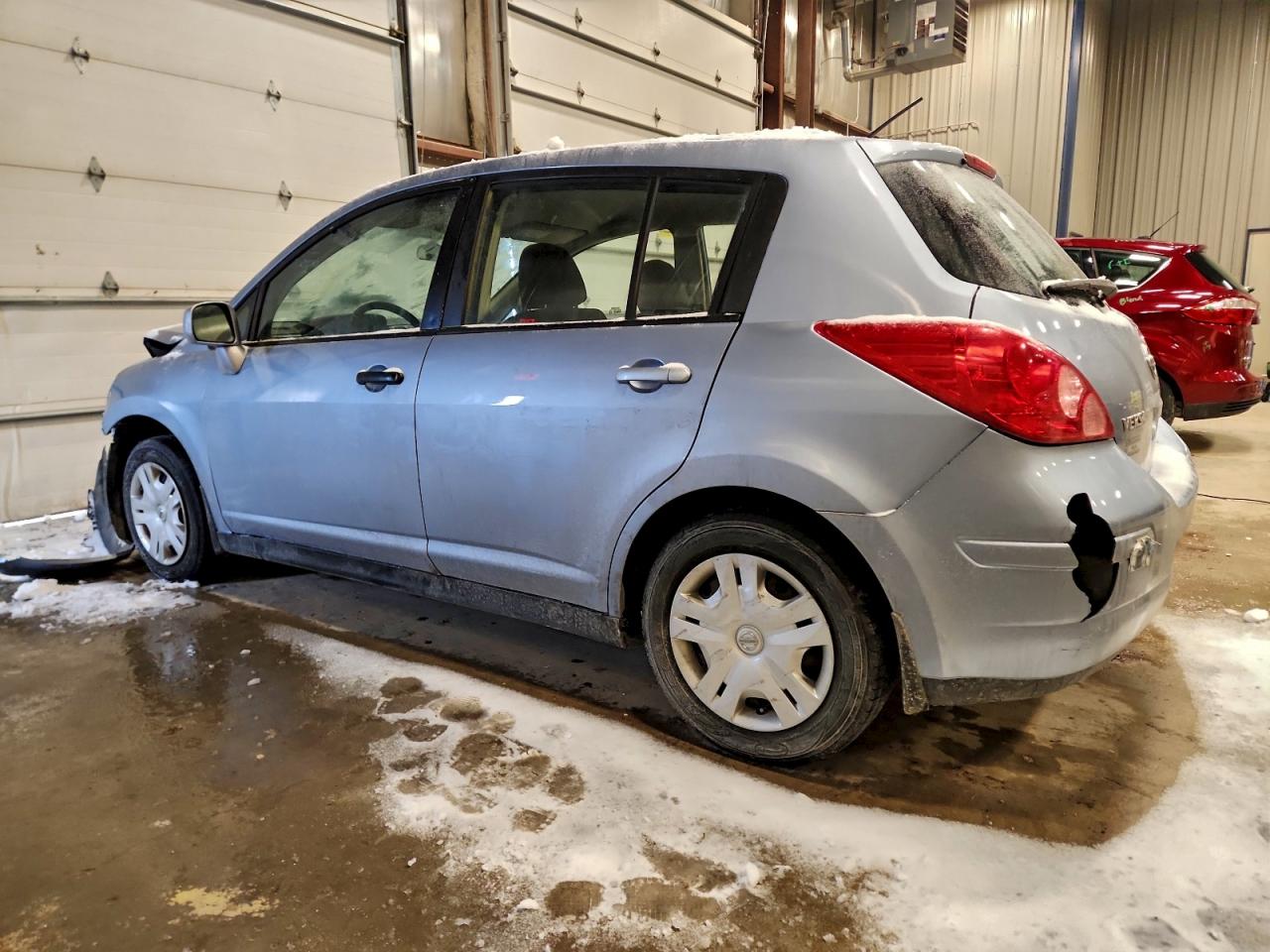 2011 NISSAN VERSA S photo 2