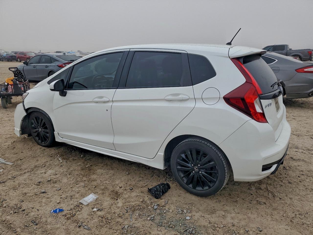 2018 HONDA FIT SPORT photo 2