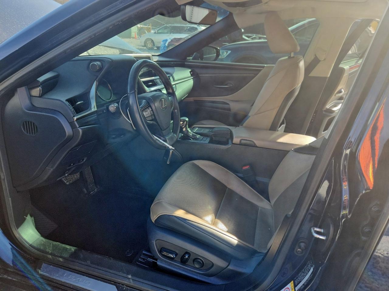 2019 LEXUS ES 350 photo 7