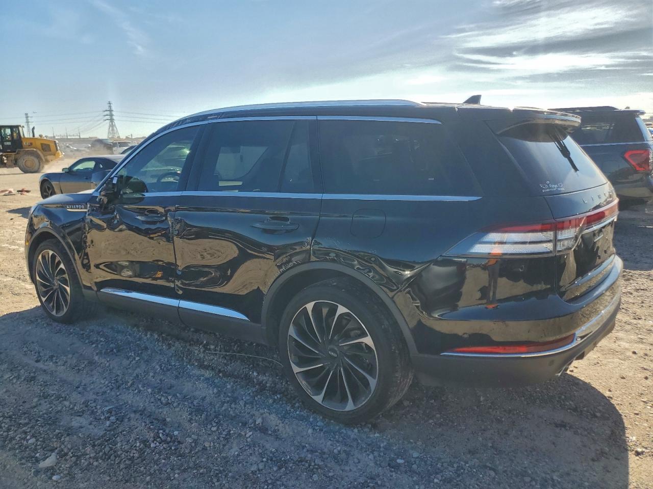 2023 LINCOLN AVIATOR RESERVE photo 4