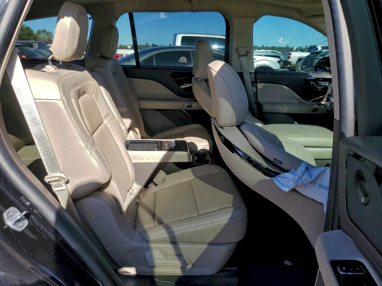 2023 LINCOLN AVIATOR RESERVE photo 31