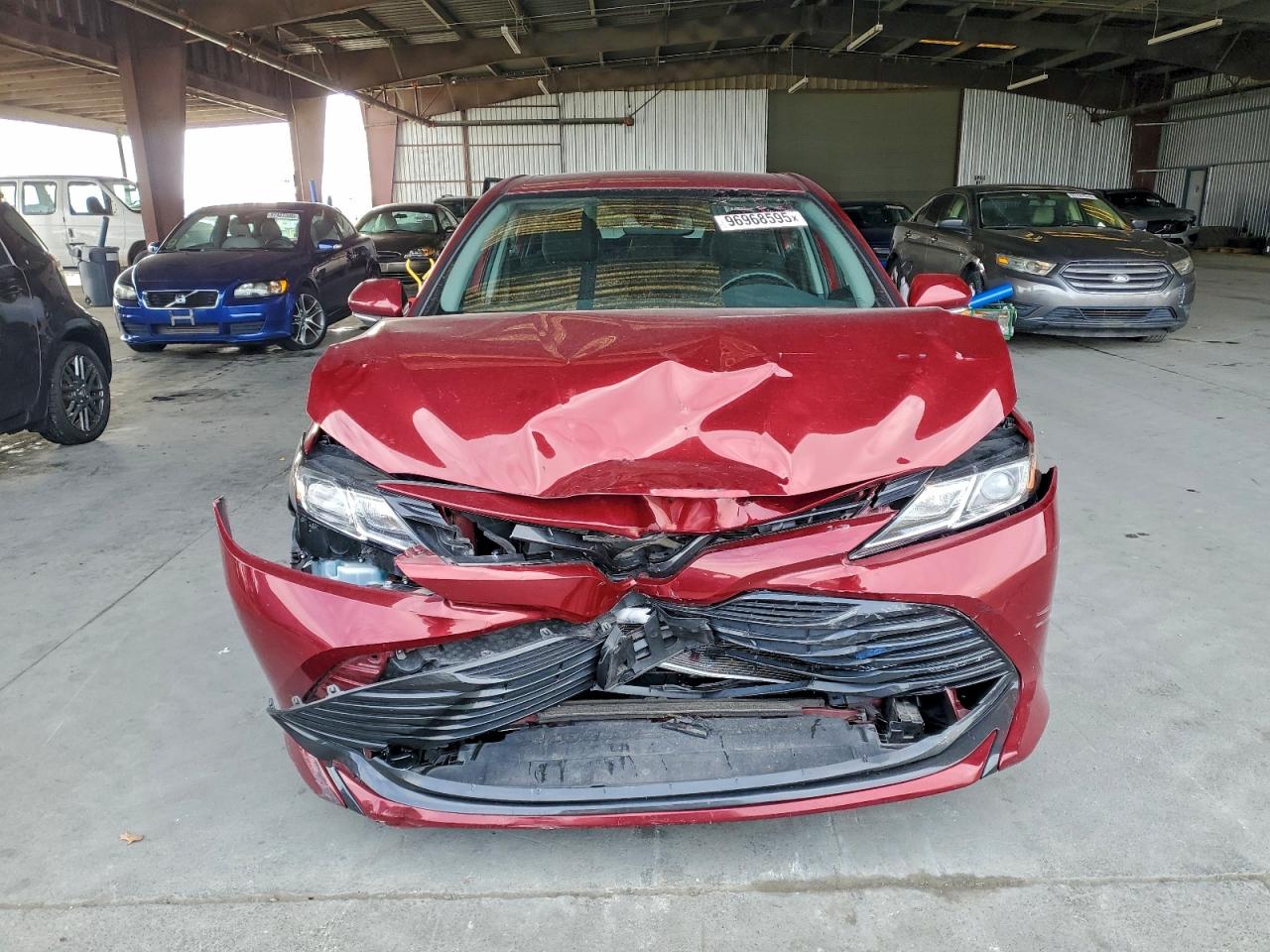 2020 TOYOTA CAMRY LE photo 5