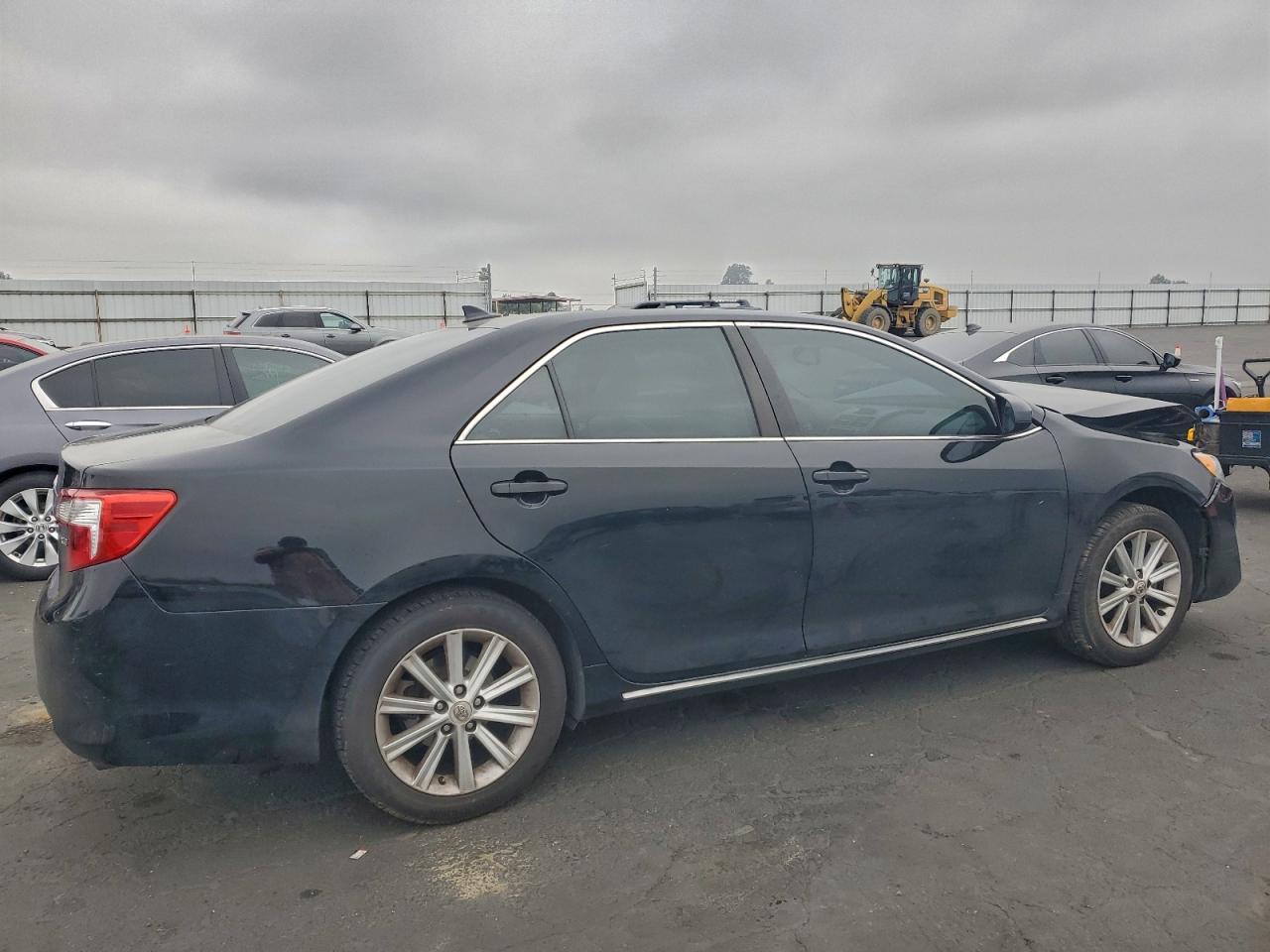 2012 TOYOTA CAMRY SE photo 9