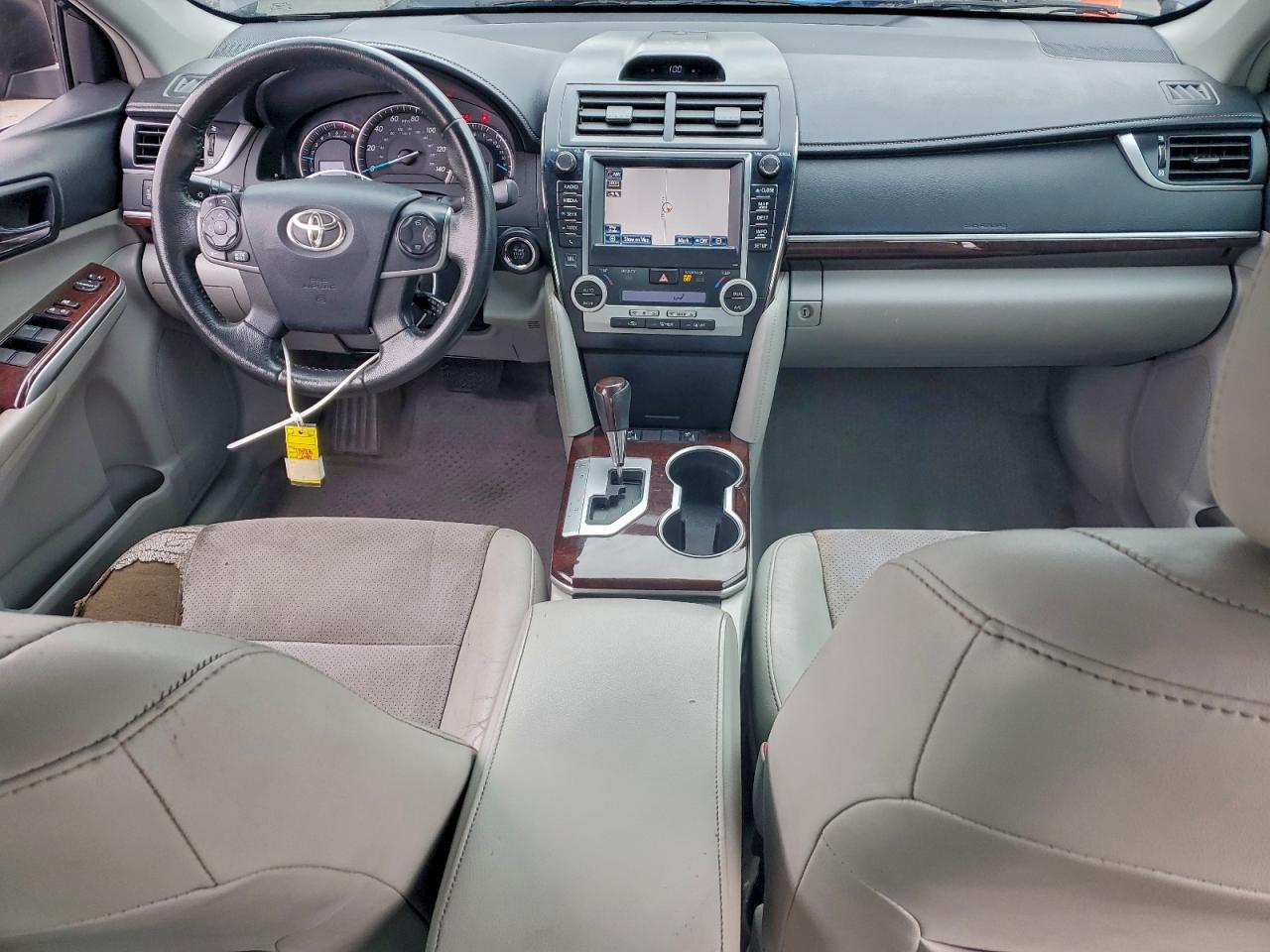 2012 TOYOTA CAMRY SE photo 29