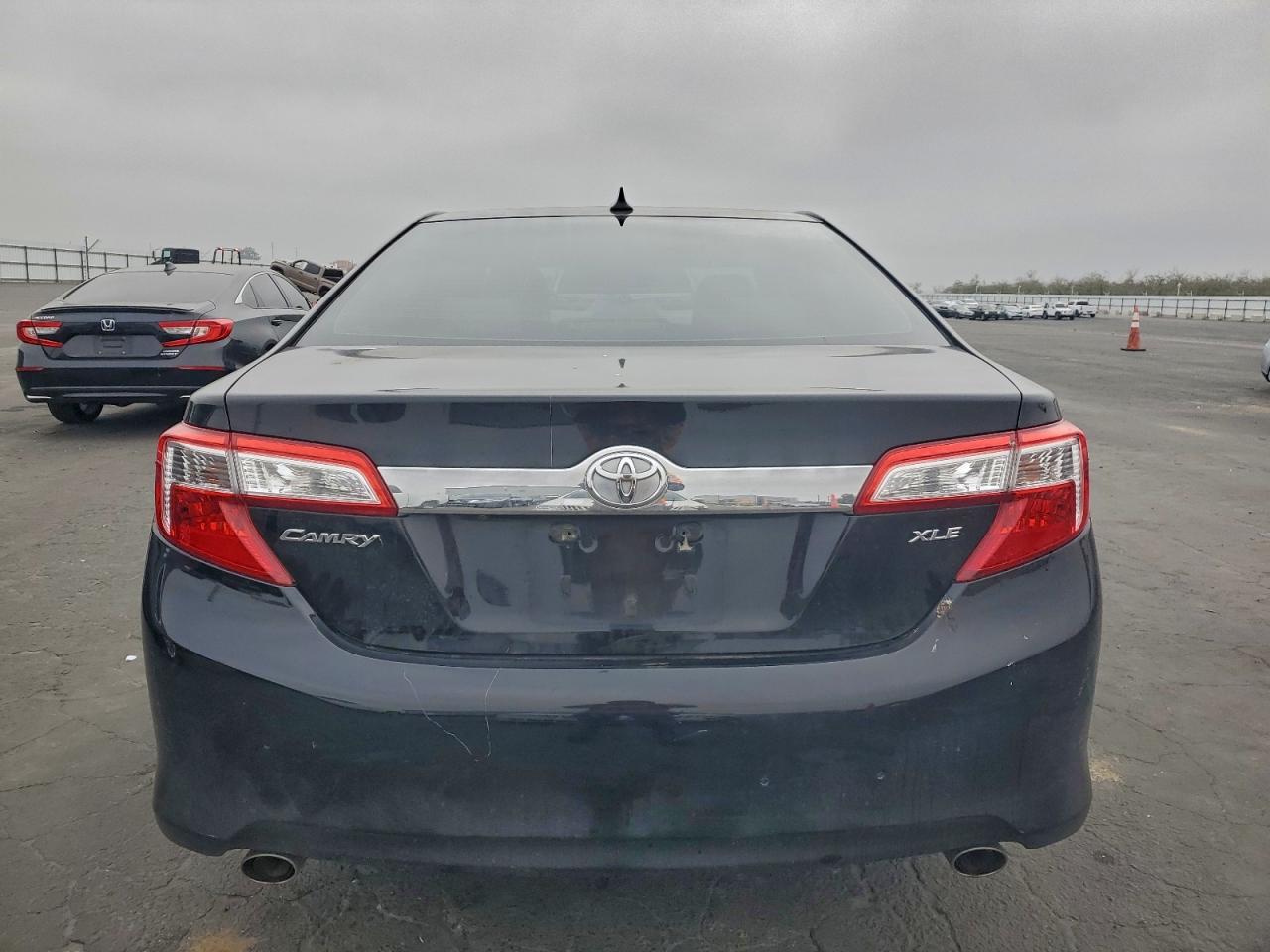 2012 TOYOTA CAMRY SE photo 21