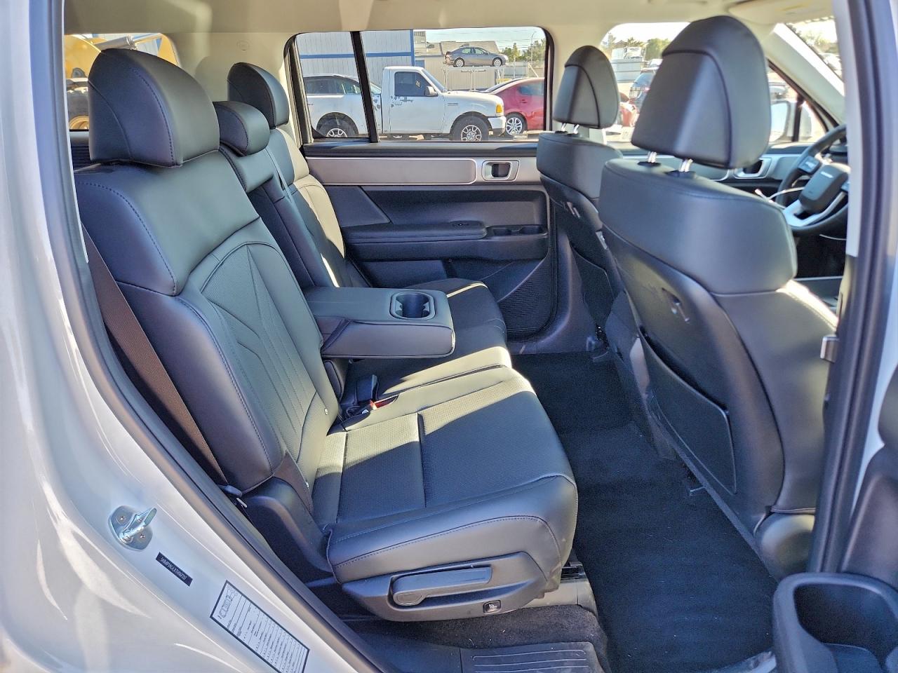 2026 HYUNDAI SANTA FE SEL photo 11