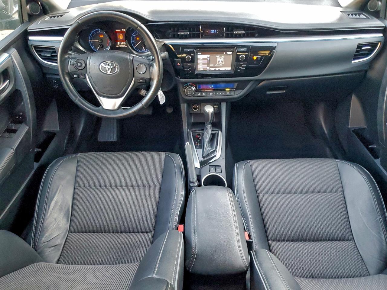 2016 TOYOTA COROLLA L photo 8