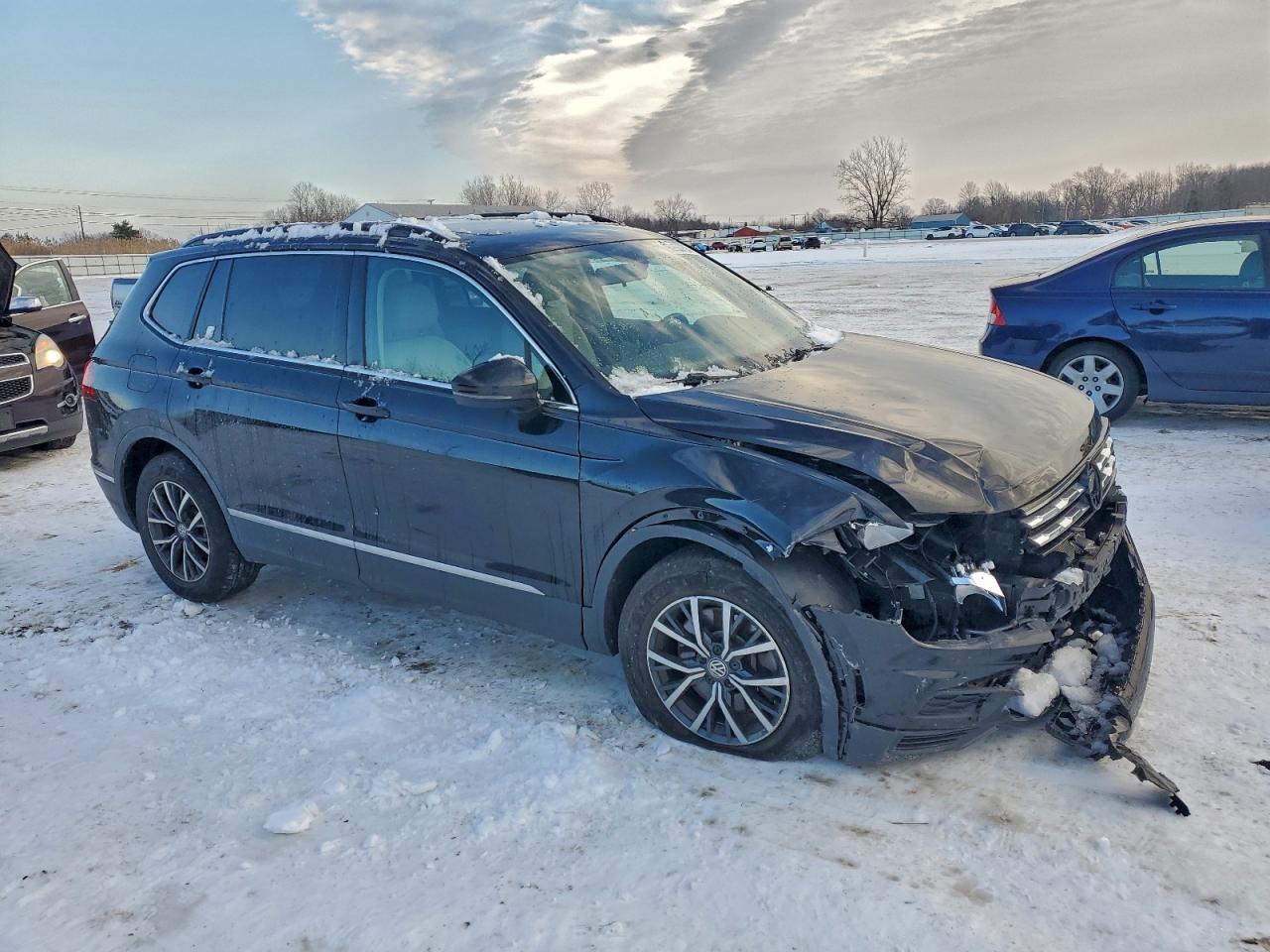 2020 VOLKSWAGEN TIGUAN SE photo 7