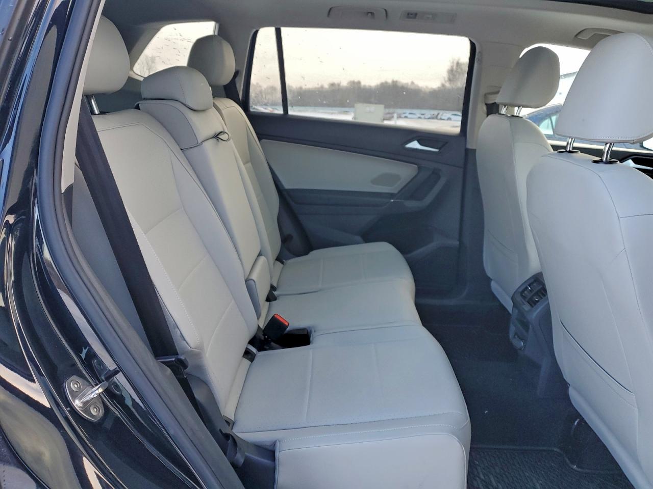 2020 VOLKSWAGEN TIGUAN SE photo 21