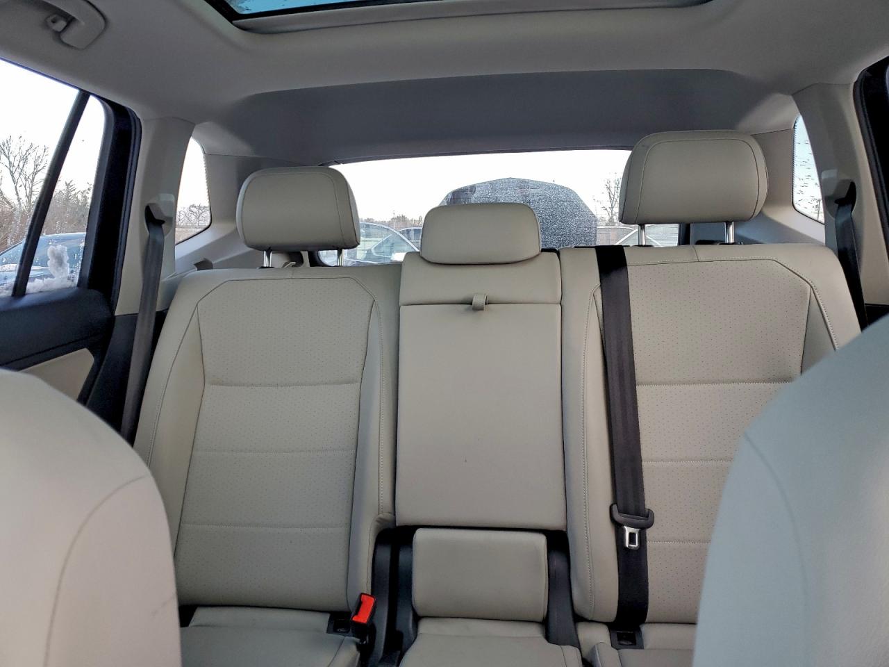 2020 VOLKSWAGEN TIGUAN SE photo 19