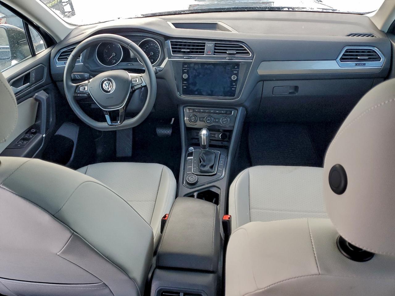 2020 VOLKSWAGEN TIGUAN SE photo 15