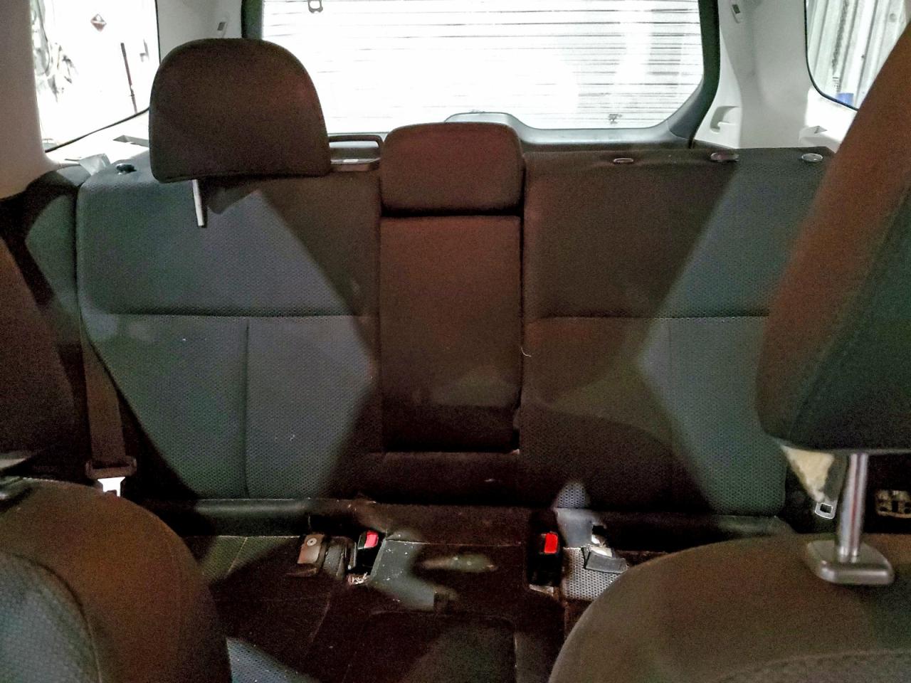 2011 SUBARU FORESTER photo 19