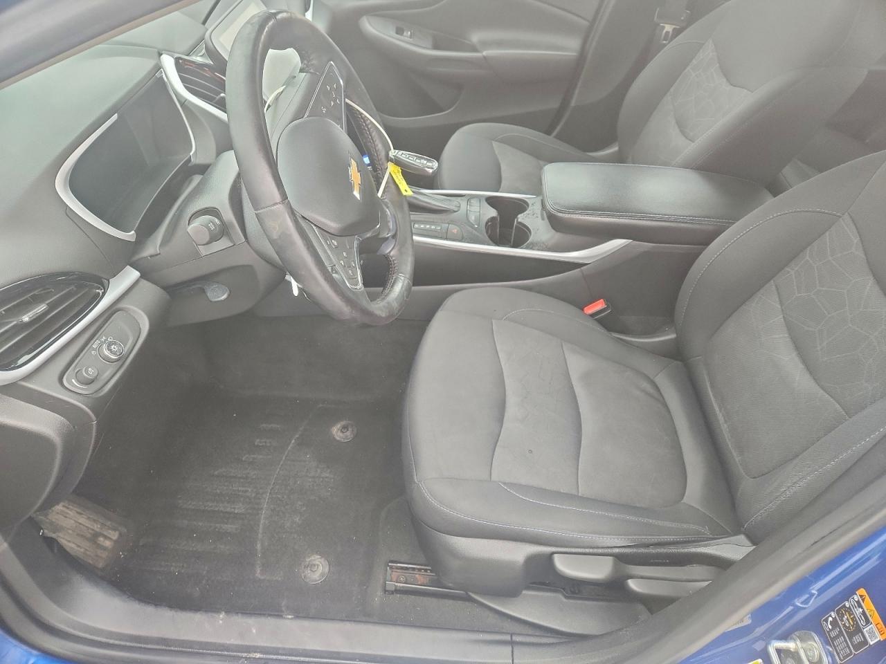 2017 CHEVROLET VOLT LT photo 7