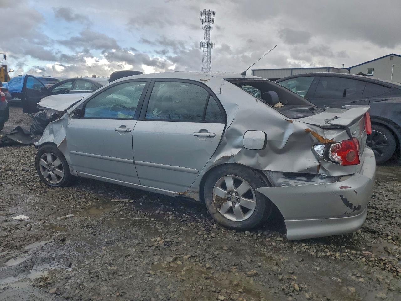 2005 TOYOTA COROLLA CE photo 2