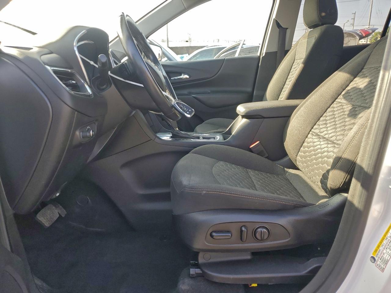 2018 CHEVROLET EQUINOX LT photo 19