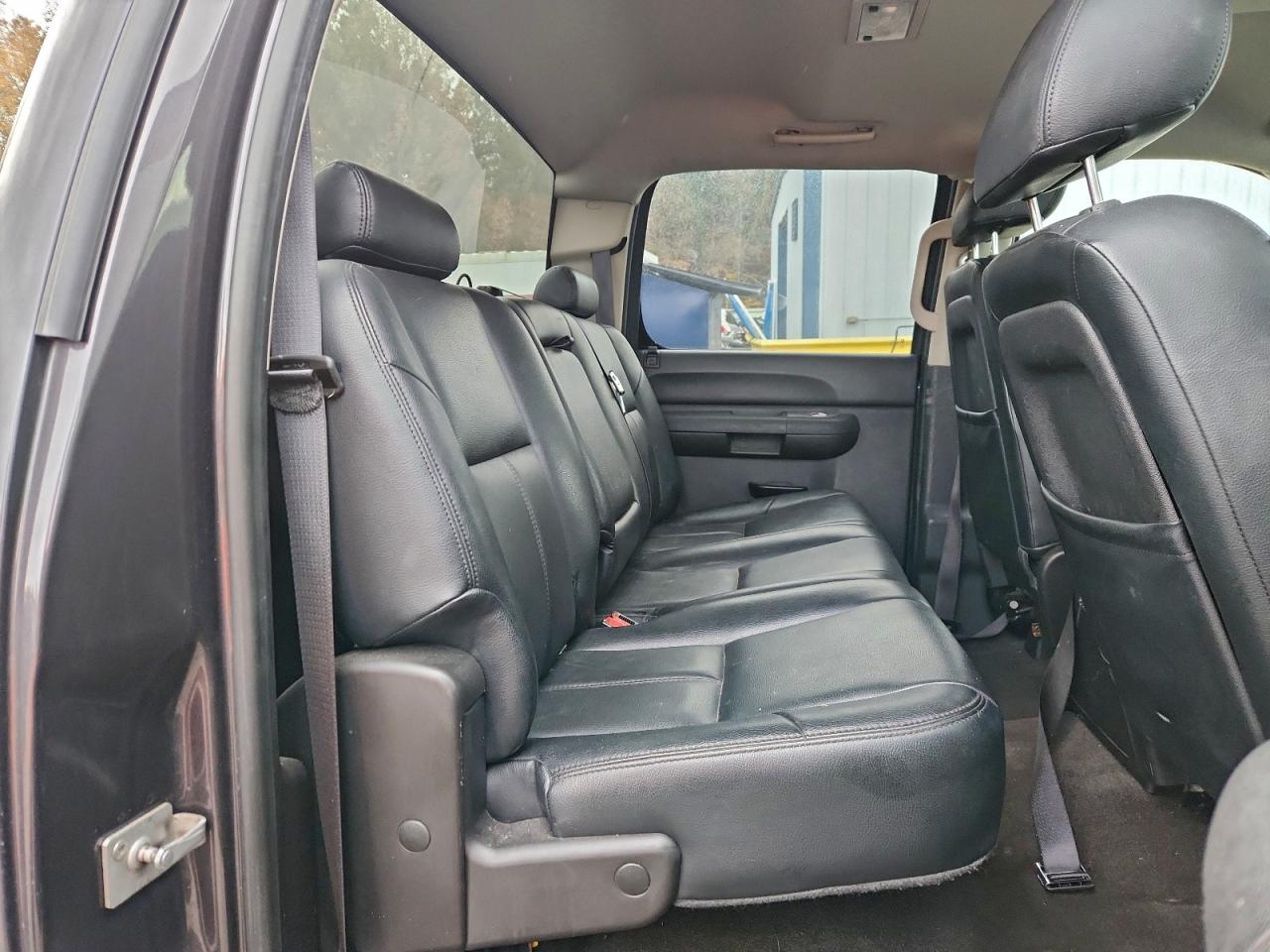 2010 GMC SIERRA photo 28